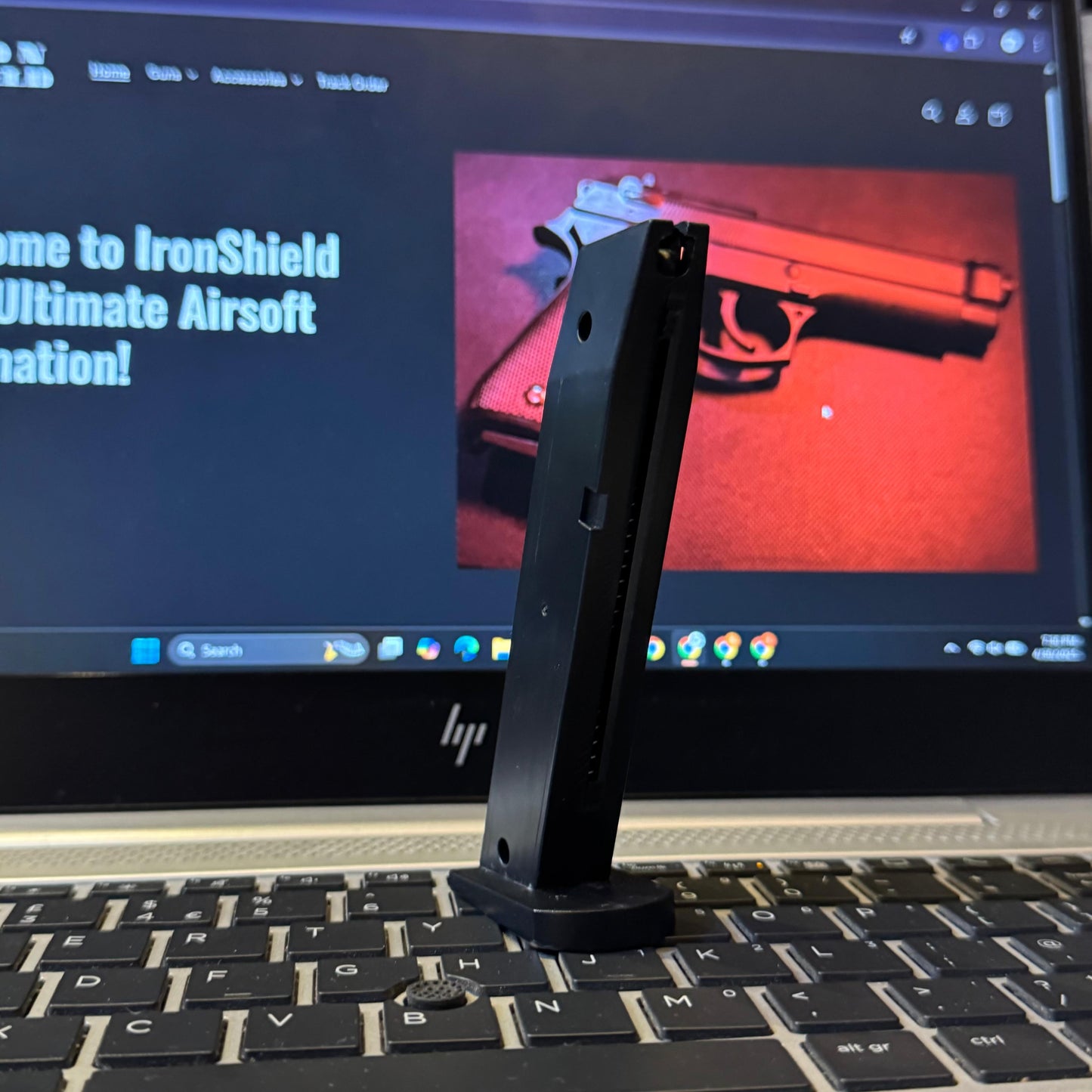 Extra Magazine for M92 Toy Guns – More Ammo, More Action!